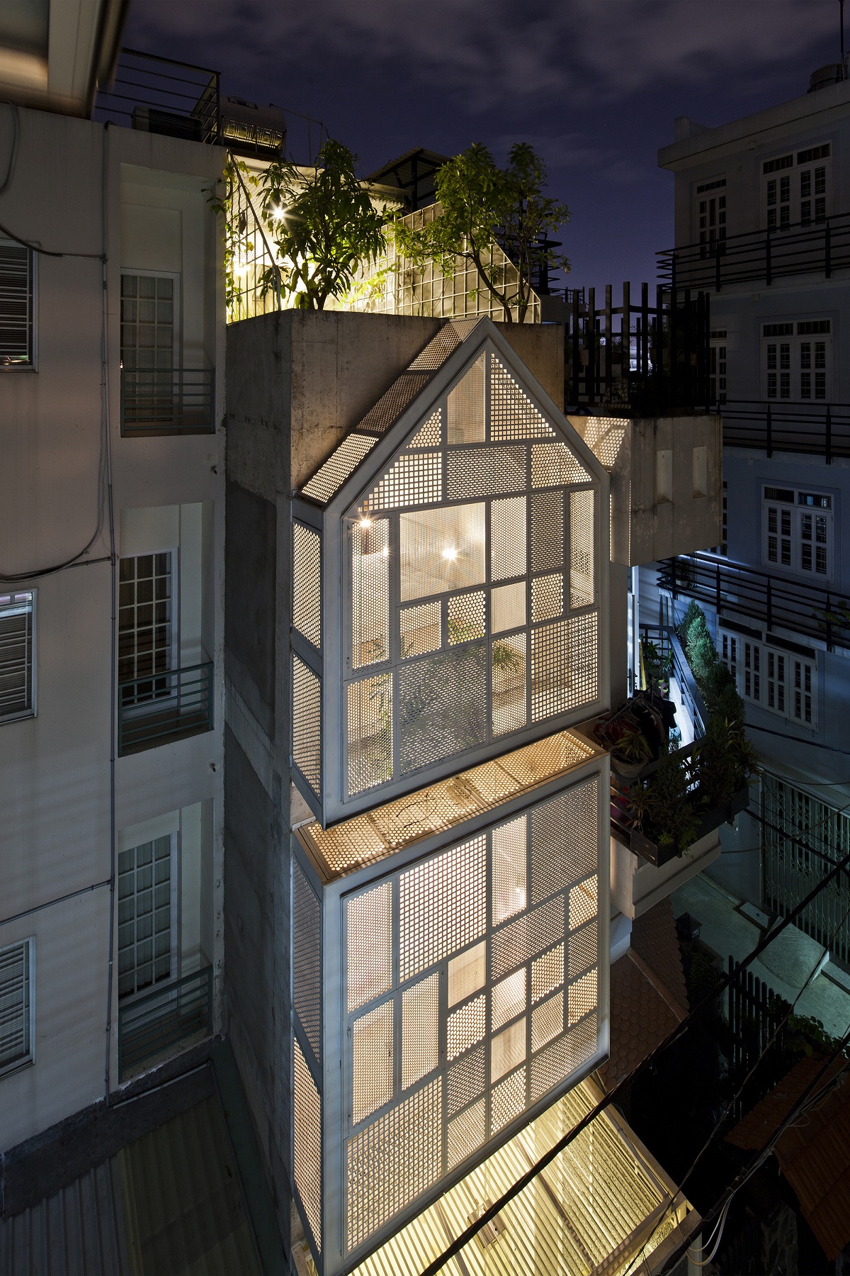 Square hole perforated metal - building facade