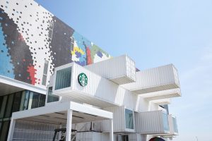 Shipping container architecture - Starbucks